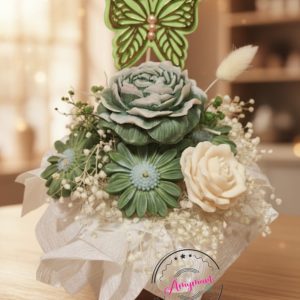 Arreglo de Flores y Velas Aromáticas